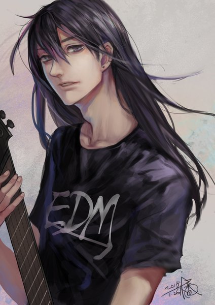 Anime picture 1686x2385 with original fan ju single long hair tall image looking at viewer fringe black hair simple background hair between eyes signed parted lips black eyes grey background piercing dated ear piercing clothes writing boy t-shirt