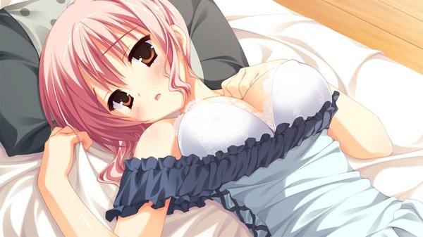 Anime picture 1600x900 with blush breasts light erotic wide image brown eyes pink hair game cg girl pillow bed