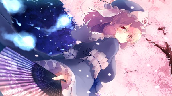 Anime picture 1920x1080 with touhou saigyouji yuyuko gengetsu chihiro single looking at viewer blush fringe highres short hair smile hair between eyes wide image pink hair pink eyes night from below cherry blossoms girl plant (plants) hat