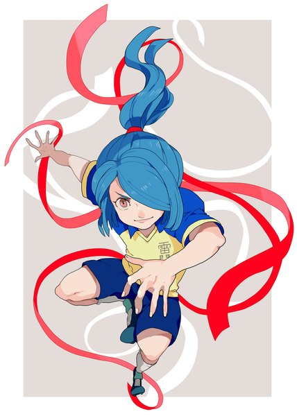 Anime picture 1959x2743 with inazuma eleven kazemaru ichirouta kuromame single long hair tall image looking at viewer fringe highres simple background smile red eyes blue hair ponytail hair over one eye grey background border outside border boy uniform
