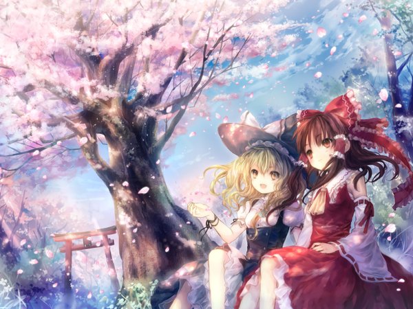 Anime picture 1280x960 with touhou hakurei reimu kirisame marisa onineko blush blonde hair smile brown hair sitting multiple girls brown eyes yellow eyes sky cherry blossoms miko witch girl dress skirt bow