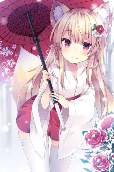 Anime picture 1200x1800 with original komomo (ptkrx) single long hair tall image blush fringe blonde hair smile red eyes standing holding animal ears tail traditional clothes japanese clothes animal tail wide sleeves leaning zettai ryouiki