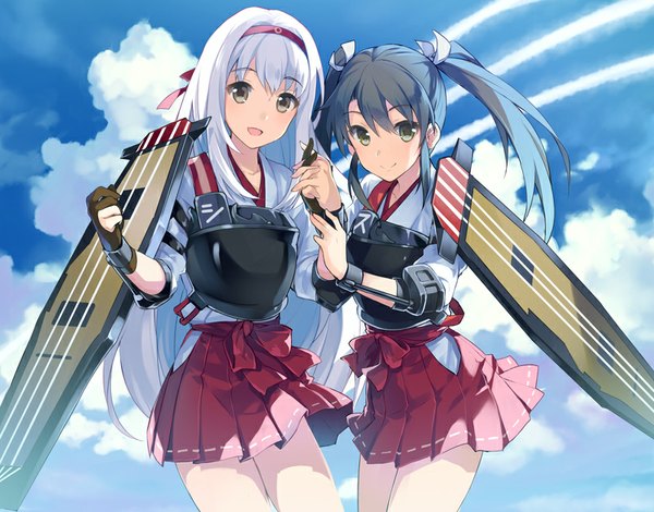 Anime picture 800x627 with kantai collection shoukaku aircraft carrier zuikaku aircraft carrier tousaki umiko long hair looking at viewer fringe black hair smile twintails multiple girls brown eyes green eyes sky cloud (clouds) white hair traditional clothes japanese clothes girl skirt