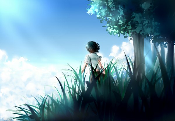 Anime picture 1000x691 with original akano sakura short hair black hair sky cloud (clouds) from behind girl plant (plants) tree (trees) serafuku grass