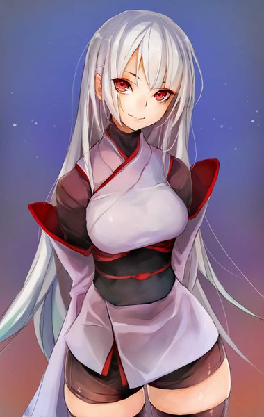 Anime picture 1079x1700 with original tsuru-chan taishi (picchiridou) single long hair tall image looking at viewer simple background red eyes silver hair traditional clothes japanese clothes hands behind back girl thighhighs obi leggings