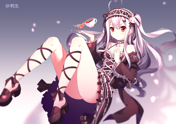Anime picture 1131x800 with original qiongsheng single long hair looking at viewer light erotic red eyes white hair thighs girl dress detached sleeves shoes frills headdress black dress cup