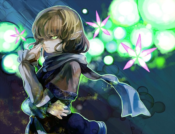 Anime picture 802x615 with touhou mizuhashi parsee oburaato single looking at viewer fringe short hair blonde hair green eyes nail polish pointy ears hand on face girl detached sleeves scarf