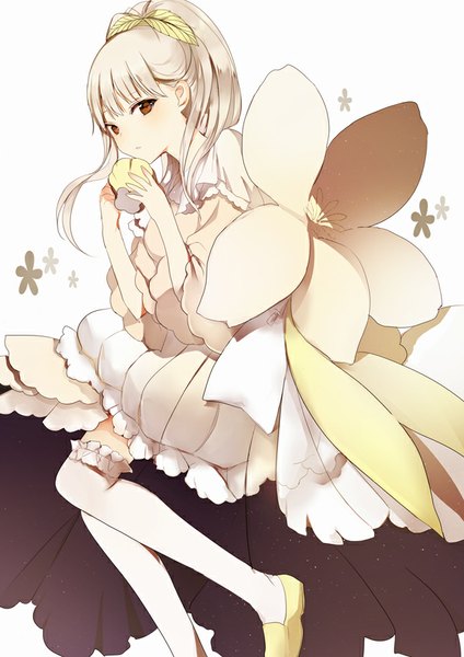 Anime picture 620x877 with original lpip single long hair tall image looking at viewer fringe brown eyes bent knee (knees) white hair ponytail long sleeves wide sleeves girl thighhighs dress hair ornament white thighhighs leaf (leaves) flower (symbol)