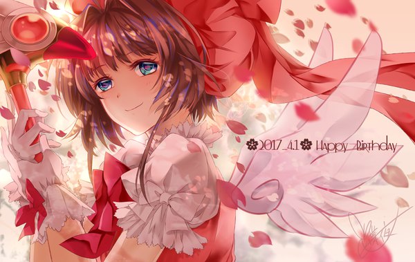 Anime picture 1000x632 with card captor sakura clamp kinomoto sakura tyouya single looking at viewer short hair blue eyes smile brown hair signed upper body puffy sleeves dated white wings happy birthday girl gloves bow hat