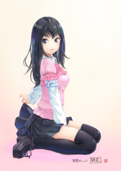 Anime picture 906x1280 with original carina (xiaowoo) single long hair tall image looking at viewer blush fringe black hair simple background smile sitting bent knee (knees) pleated skirt black eyes inscription kneeling wariza pink background lacing