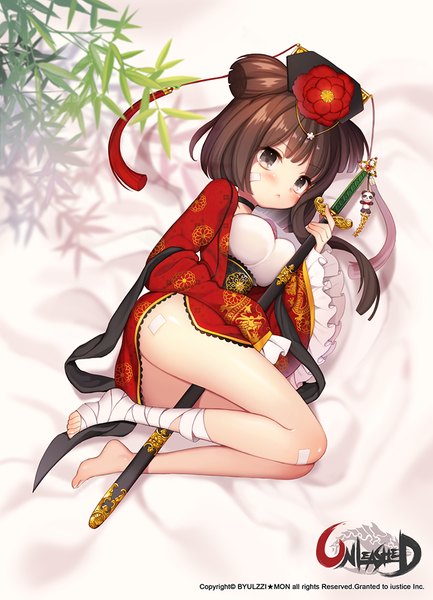 Anime picture 722x1000 with unleashed byulzzimon single tall image looking at viewer blush short hair brown hair brown eyes girl flower (flowers) weapon hat sword bandage (bandages)