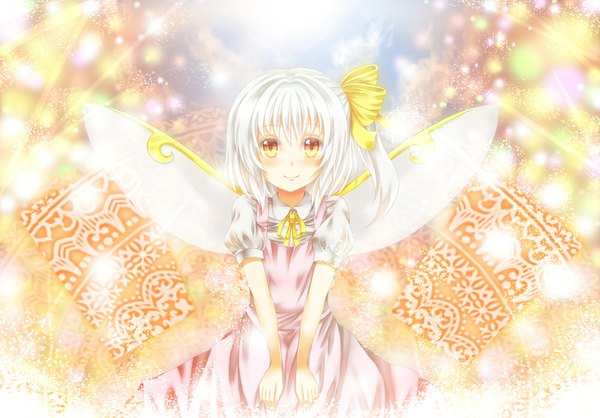 Anime picture 1000x698 with touhou daiyousei aru gunsou mixarumixa looking at viewer blush short hair yellow eyes white hair girl dress bow hair bow wings