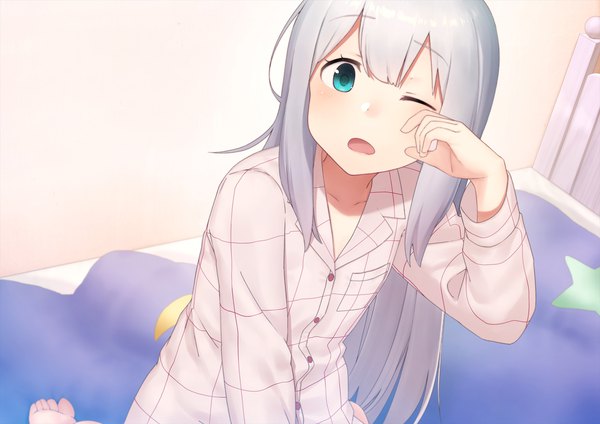 Anime picture 1920x1358 with eromanga sensei a-1 pictures izumi sagiri dacchi single blush fringe highres open mouth blue eyes silver hair indoors blunt bangs one eye closed sleepy girl bow star (symbol) bed pajamas