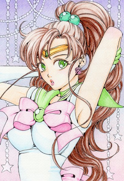 Anime picture 1564x2284 with bishoujo senshi sailor moon toei animation kino makoto sailor jupiter sayococco single long hair tall image looking at viewer brown hair green eyes ponytail wavy hair arms behind head purple background magical girl traditional media colored pencil (medium) girl gloves