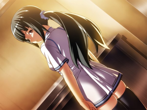 Anime picture 1024x768 with hotel (game) long hair black hair brown eyes game cg looking back girl thighhighs black thighhighs