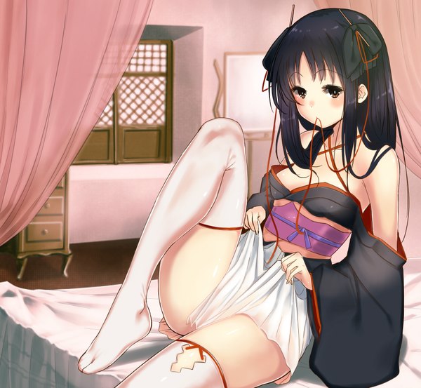 Anime picture 1735x1600 with machine-doll wa kizutsukanai yaya (machine-doll) kawakami masaki single long hair highres light erotic black hair red eyes traditional clothes japanese clothes girl thighhighs bow ribbon (ribbons) hair bow white thighhighs kimono bed obi