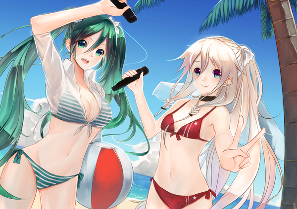 Anime picture 2000x1414 with vocaloid hatsune miku ia (vocaloid) junp looking at viewer highres open mouth blue eyes blonde hair smile twintails multiple girls green eyes sky cloud (clouds) ponytail very long hair green hair beach victory