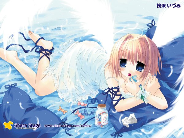 Anime picture 1600x1200 with sakurazawa izumi short hair blue eyes blue background angel girl dress ribbon (ribbons) wings candy