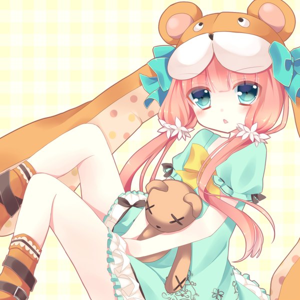 Anime picture 2000x2000 with emil chronicle online bear alma hoshi (snacherubi) single long hair looking at viewer blush fringe highres open mouth twintails holding pink hair bent knee (knees) aqua eyes short sleeves low twintails polka dot yellow background girl