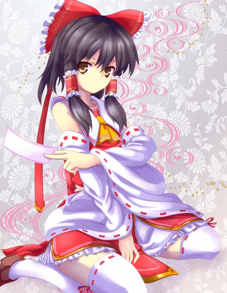 Anime picture 1241x1599 with touhou hakurei reimu opilio single long hair tall image looking at viewer black hair yellow eyes girl thighhighs bow hair bow detached sleeves white thighhighs ofuda