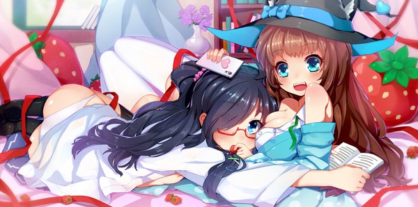 Anime picture 1960x976 with linovel moe123 qing ku niang linxingzi nerv110 long hair blush fringe highres open mouth blue eyes light erotic black hair brown hair wide image multiple girls hair over one eye girl thighhighs ribbon (ribbons)