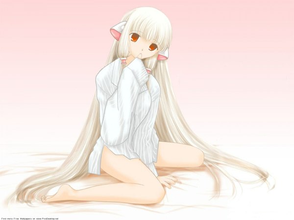 Anime picture 1920x1440 with chobits chii single highres breasts simple background red eyes white hair long sleeves very long hair barefoot bare legs alternate costume legs finger to mouth girl sweater