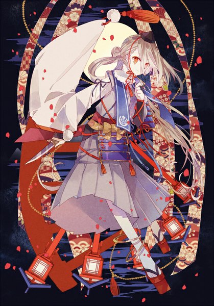 Anime picture 594x850 with touken ranbu nitroplus ima-no-tsurugi mizumizu (phoenix) single tall image looking at viewer red eyes silver hair full body ponytail very long hair traditional clothes japanese clothes boy weapon petals armor lantern tokin hat