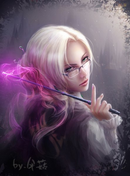 Аниме картинка 1744x2362 с красный белый чёрный жёлтый rooster teeth glynda goodwitch kusi de san gu один (одна) длинные волосы высокое изображение высокое разрешение светлые волосы держать зелёные глаза подписанный верхняя часть тела оглядывается ногти вид сверху губы сзади реалистичный пучок волос (пучки волос)