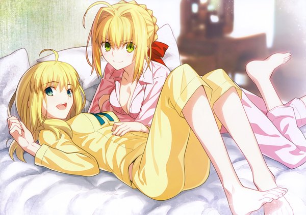 Anime picture 4096x2888 with fate (series) fate/stay night fate/extra artoria pendragon (all) saber nero claudius (fate) (all) nero claudius (fate) takeuchi takashi looking at viewer highres short hair open mouth blue eyes blonde hair smile multiple girls green eyes absurdres bare legs girl
