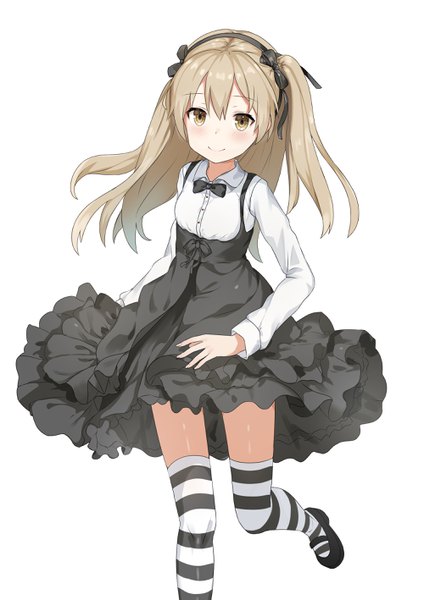 Anime picture 2000x2833 with girls und panzer shimada arisu unscpro single long hair tall image looking at viewer blush fringe highres blonde hair simple background hair between eyes white background yellow eyes long sleeves light smile zettai ryouiki one side up running