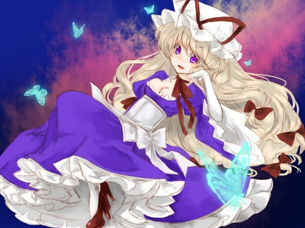 Anime picture 1024x768 with touhou yakumo yukari blonde hair purple eyes white hair girl dress ribbon (ribbons) hat insect butterfly