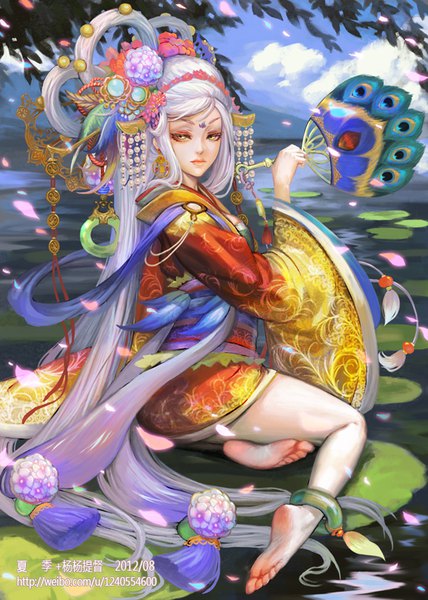 Anime picture 599x838 with original xiaji single tall image looking at viewer sitting holding yellow eyes sky cloud (clouds) full body white hair very long hair traditional clothes japanese clothes looking back hair flower from behind low twintails pale skin