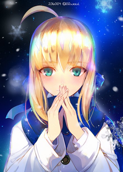 Anime picture 700x972 with fate (series) fate/stay night type-moon artoria pendragon (all) saber astarone single long hair tall image looking at viewer blush fringe blonde hair signed upper body ahoge aqua eyes light smile snowing winter