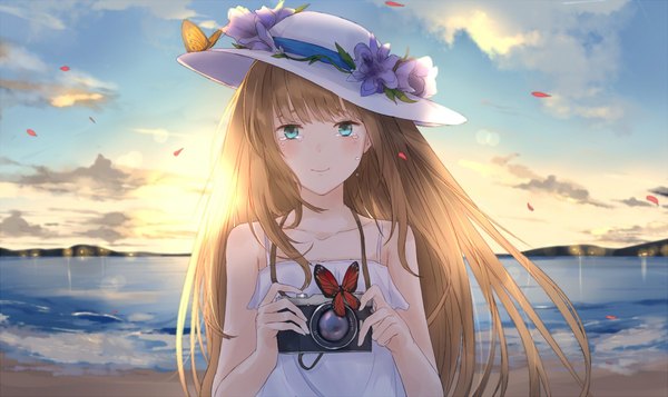 Anime picture 1155x688 with original kachi single long hair looking at viewer fringe blonde hair wide image bare shoulders holding sky cloud (clouds) upper body outdoors aqua eyes wind sunlight tears lens flare mountain