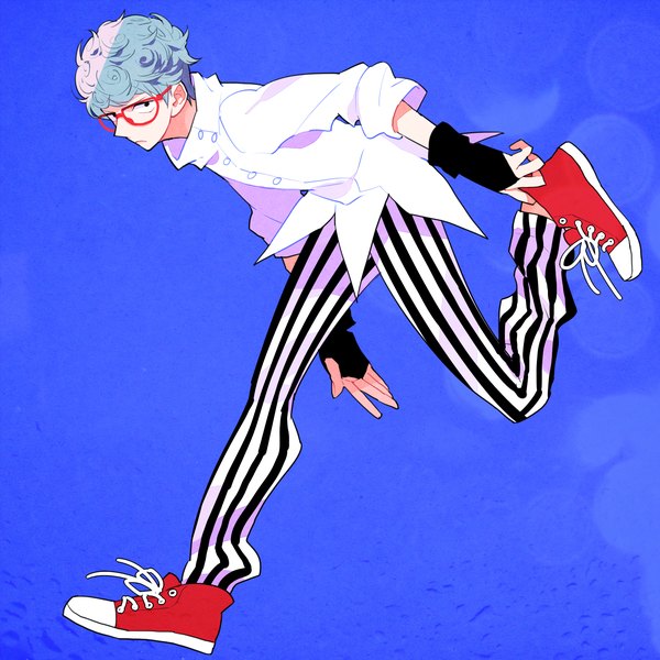 Anime picture 2000x2000 with jojo no kimyou na bouken ghiaccio gum (gmng) single looking at viewer highres short hair simple background blue hair blue background striped curly hair boy gloves glasses shoes fingerless gloves sneakers