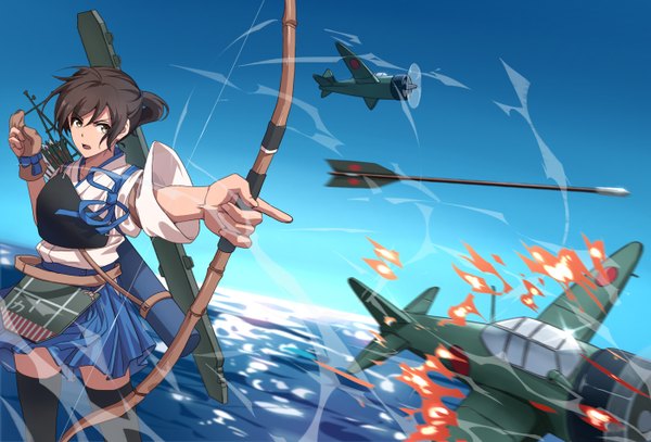 Anime picture 1400x950 with kantai collection kaga aircraft carrier banben zhiyao single short hair open mouth brown hair brown eyes looking away sky ponytail traditional clothes japanese clothes pleated skirt wide sleeves side ponytail horizon fighting stance girl skirt