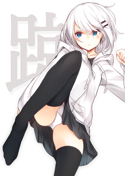 Anime picture 1000x1408 with original ringo-chan (otokuyou) otokuyou single tall image looking at viewer blush fringe short hair blue eyes light erotic simple background standing white background ahoge bent knee (knees) ass white hair parted lips pleated skirt