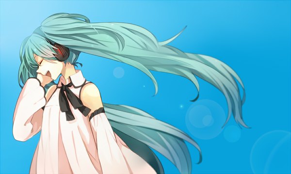 Anime picture 1100x660 with vocaloid hatsune miku tama (songe) single long hair open mouth simple background wide image twintails eyes closed profile aqua eyes aqua hair girl detached sleeves headphones