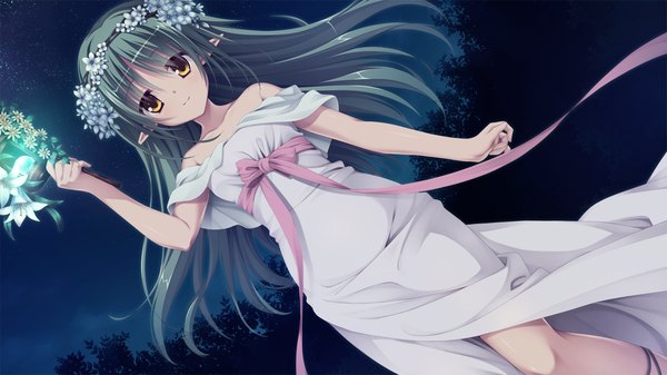 Anime picture 1280x720 with amairo islenauts yuzusoft muririn single long hair looking at viewer wide image yellow eyes game cg green hair pointy ears night girl dress flower (flowers) bow ribbon (ribbons) wreath