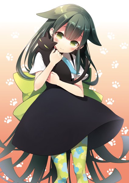 Anime picture 848x1200 with gatchaman crowds tatsunoko utsutsu taishou tanaka single tall image looking at viewer blush fringe smile green eyes animal ears very long hair green hair gradient background footprints girl uniform bow hair bow