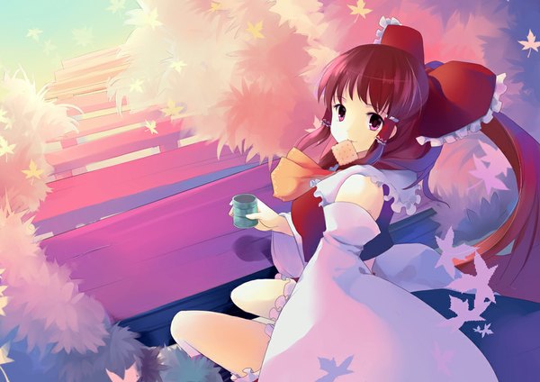 Anime picture 1000x707 with touhou hakurei reimu yukizakura (neon-neon) single long hair smile pink hair ponytail pink eyes looking back mouth hold girl dress bow hair bow detached sleeves leaf (leaves) glass cookie (cookies)