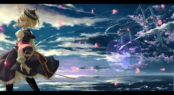 Anime picture 1089x594 with touhou lunasa prismriver nairo (aozora0419) single short hair blonde hair red eyes wide image sky cloud (clouds) ahoge from behind magic scenic girl ribbon (ribbons) petals
