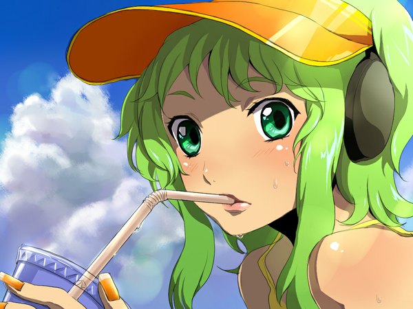 Anime picture 1024x768 with vocaloid gumi tagme (artist) looking at viewer blush short hair bare shoulders green eyes sky cloud (clouds) nail polish fingernails green hair close-up long fingernails drinking orange nail polish girl headphones flat cap