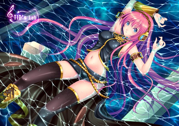 Anime picture 800x566 with vocaloid megurine luka tidsean single long hair looking at viewer blush fringe breasts blue eyes light erotic large breasts pink hair nail polish fingernails arms up midriff partially submerged lacing ripples