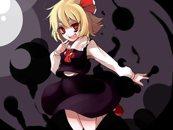 Anime picture 1024x768 with touhou rumia uruu gekka short hair blonde hair red eyes teeth fang (fangs) girl skirt ribbon (ribbons) skirt set