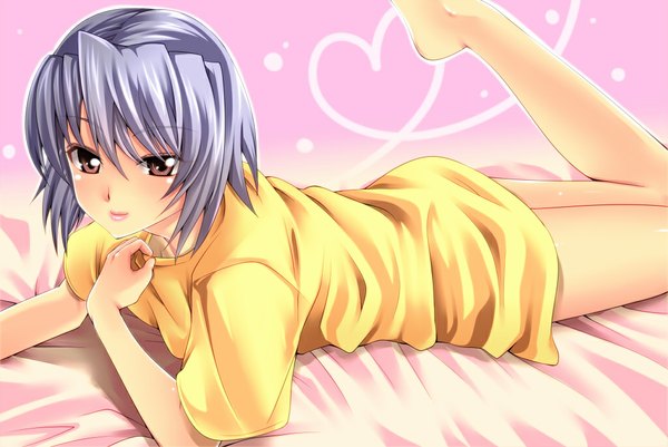 Anime picture 1023x684 with koihime musou doga kobo kayuu amasora taichi single looking at viewer short hair brown eyes silver hair lying heart of string girl heart