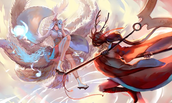 Anime picture 4000x2400 with league of legends ahri (league of legends) akali (league of legends) sishenfan long hair highres smile brown hair wide image multiple girls animal ears absurdres bent knee (knees) white hair ponytail tail long sleeves horn (horns) cat ears wide sleeves