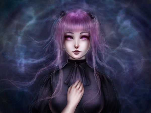 Anime picture 1400x1050 with lio sun (artist) single long hair fringe signed pink hair lying pink eyes hand on chest gothic girl hair ornament water hairclip ascot
