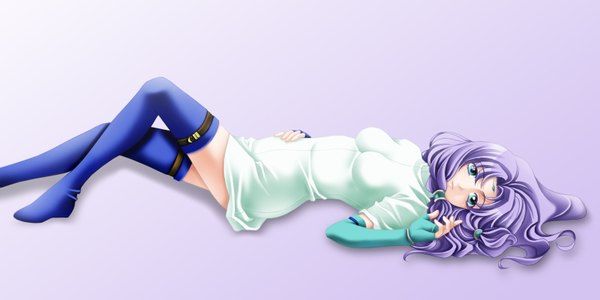 Anime picture 1600x800 with fire emblem fire emblem: the blazing blade nintendo florina (fire emblem) tamamon single long hair blue eyes light erotic wide image purple hair lying grey background girl thighhighs