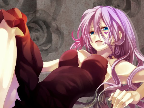 Anime picture 1024x768 with vocaloid megurine luka yamako (state of children) single long hair breasts blue eyes light erotic large breasts bare shoulders cleavage purple hair nail polish lips girl dress heart rose (roses)